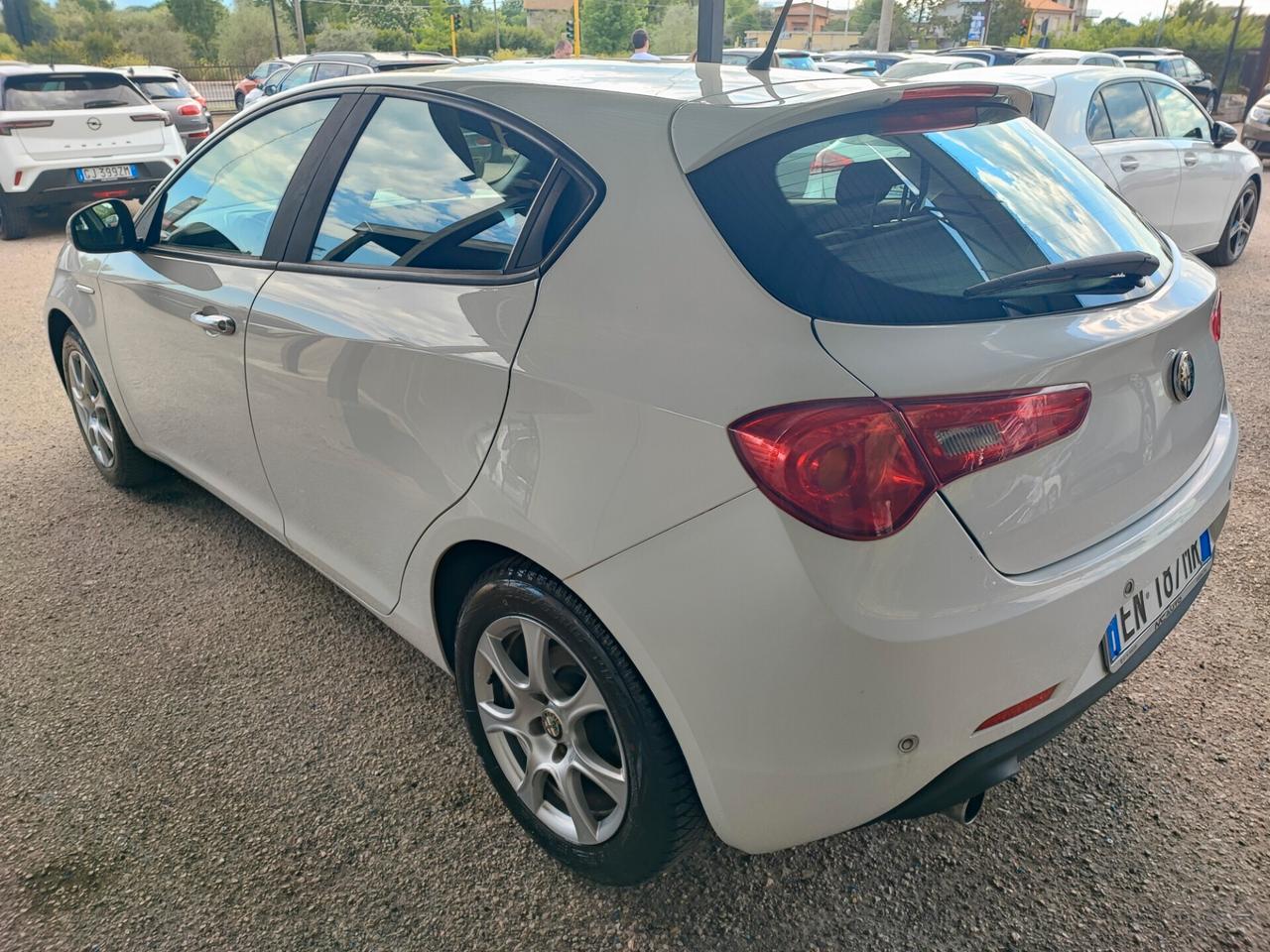 Alfa Romeo Giulietta 1.6 JTDm-2 105 CV Distinctive