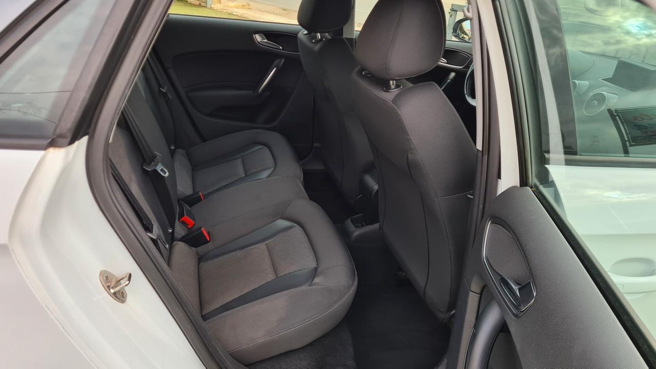 Audi A1 1.6 TDi 90 cv Sportback S-Tronic 2013 NEOPATENTATI