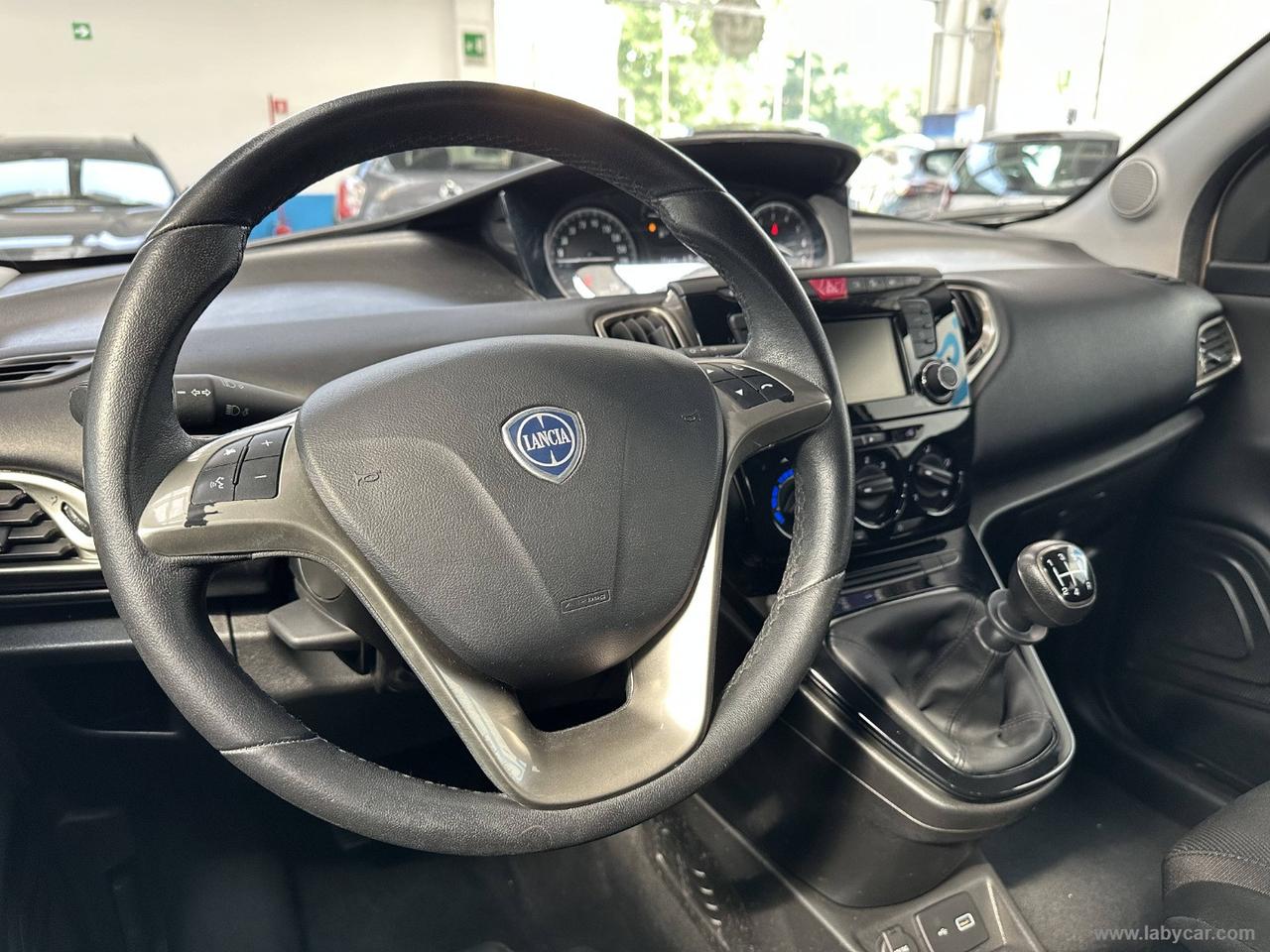 LANCIA Ypsilon 1.2 69 CV 5p. S&S Gold