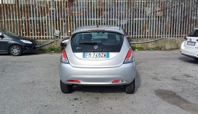 LANCIA Ypsilon 1.2 69 CV 5 porte Silver