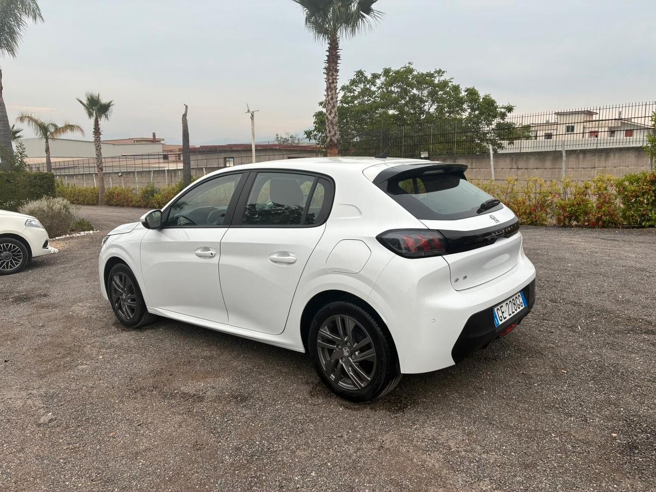 Peugeot 208 1.2 Benzina 2021