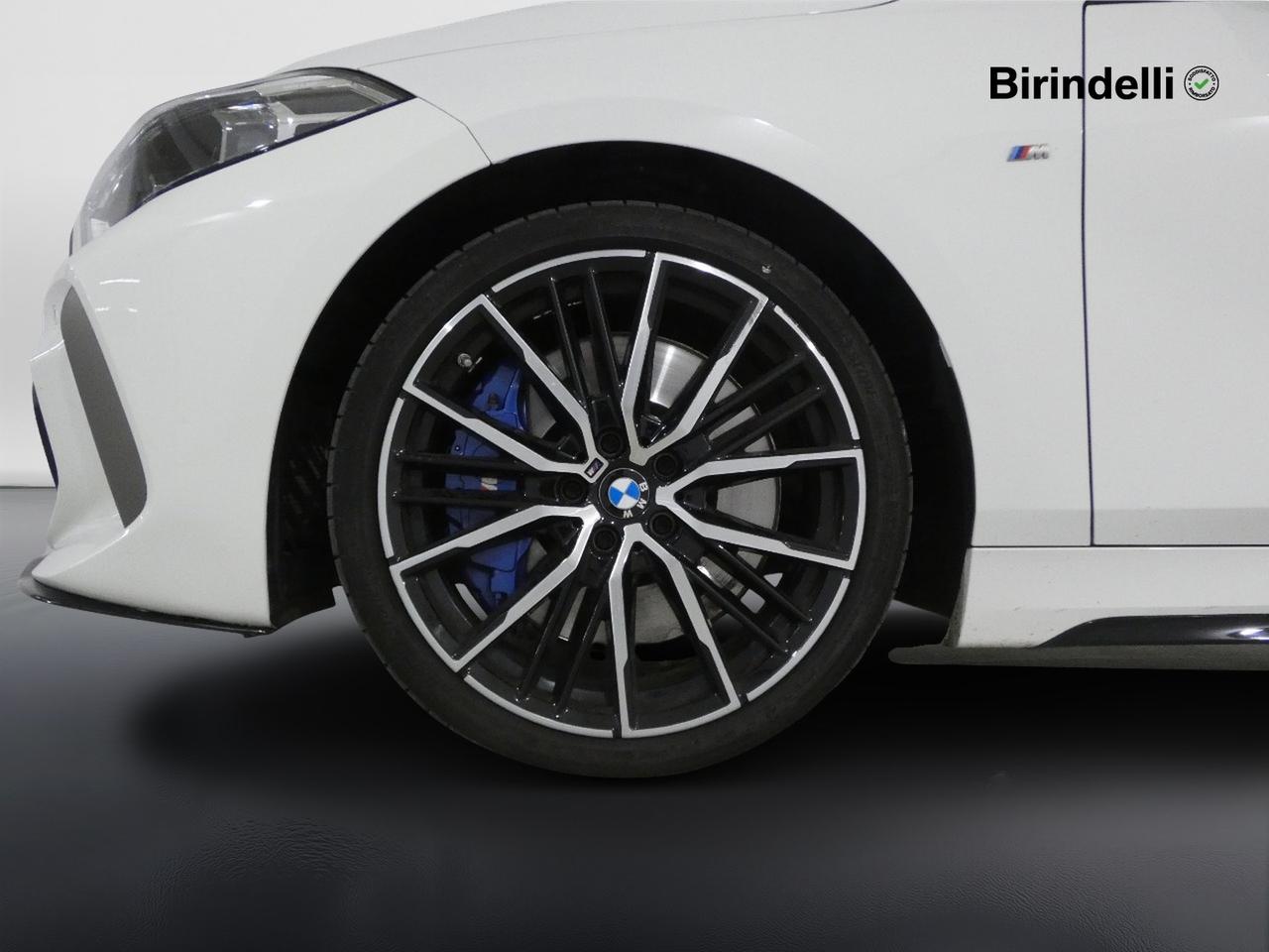 BMW Serie 1 (F40) - M 135i xDrive