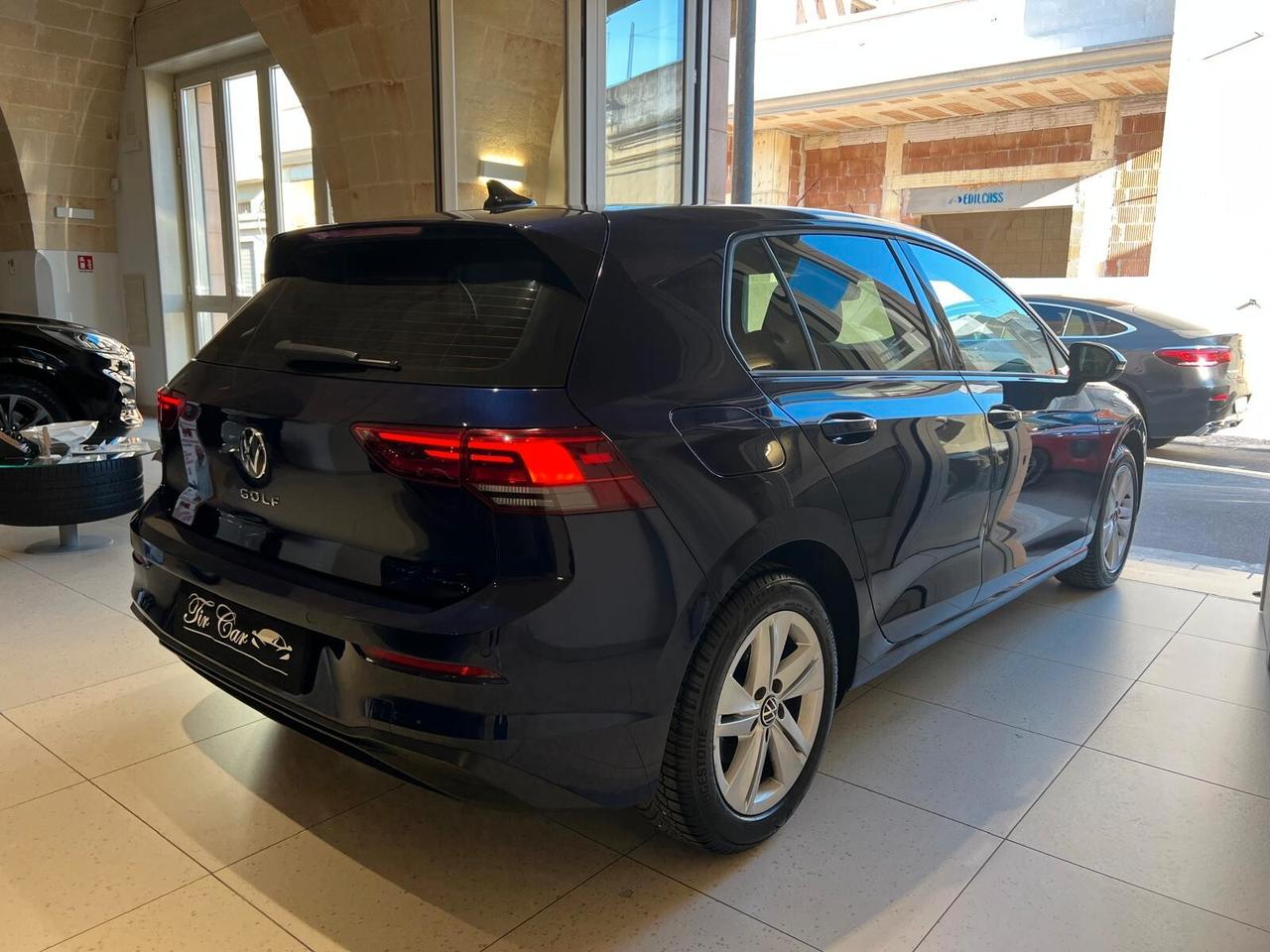 VOLKSWAGEN GOLF VIII 2.0 TDI 150CV DSG NAVI CAM LED AMBIENT ANNO 2021