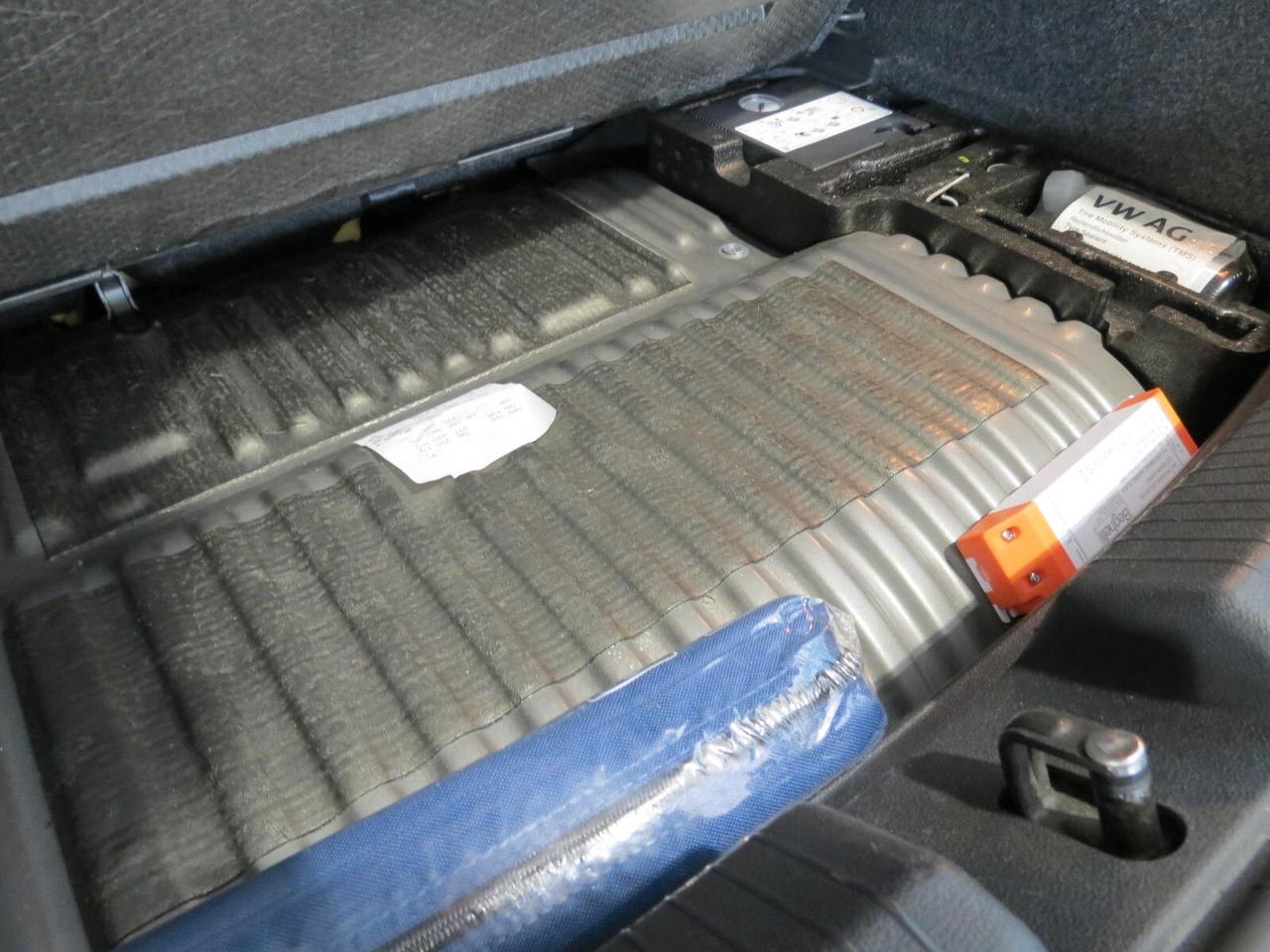 Volkswagen Polo 1.0 TGI 90 CV COMFORTLINE R-LINE