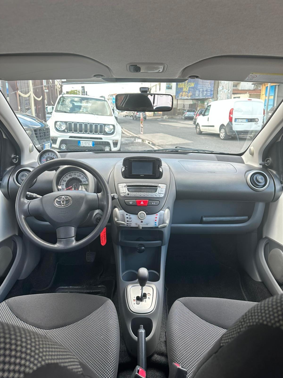 Toyota Aygo 1.0 12V VVT-i 5 porte Deep Ocean Connect
