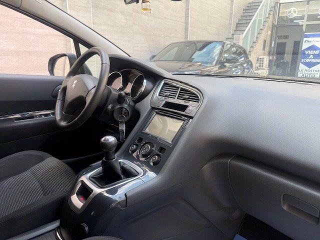 PEUGEOT 5008 1.6 VTi 120CV Tecno 7 POSTI
