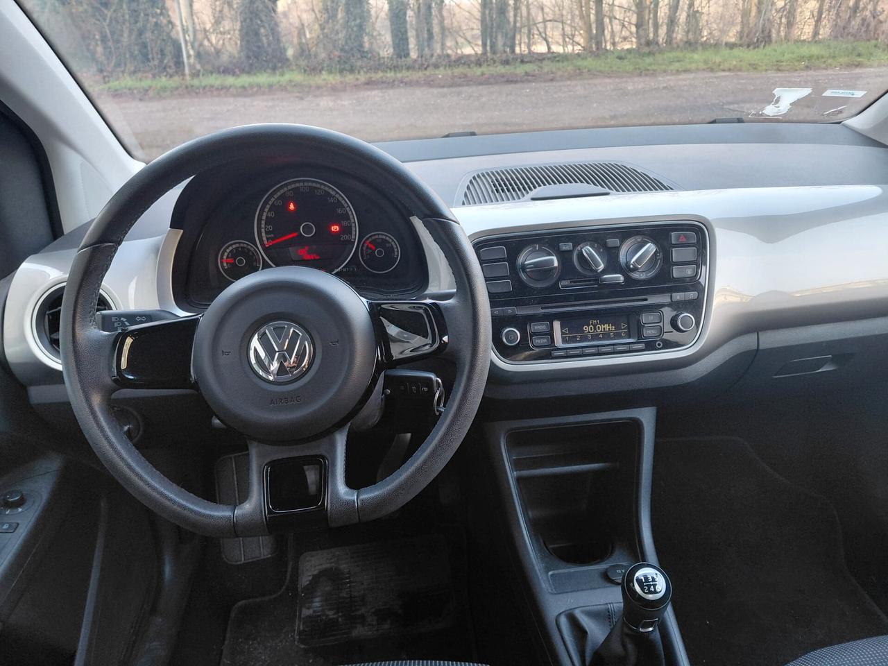 Volkswagen up! 1.0 High 75cv (Neopatentati) garanzia MEC 12 mesi