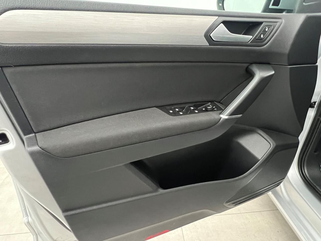 VOLKSWAGEN Touran III 2015 Touran 2.0 tdi Business 122cv