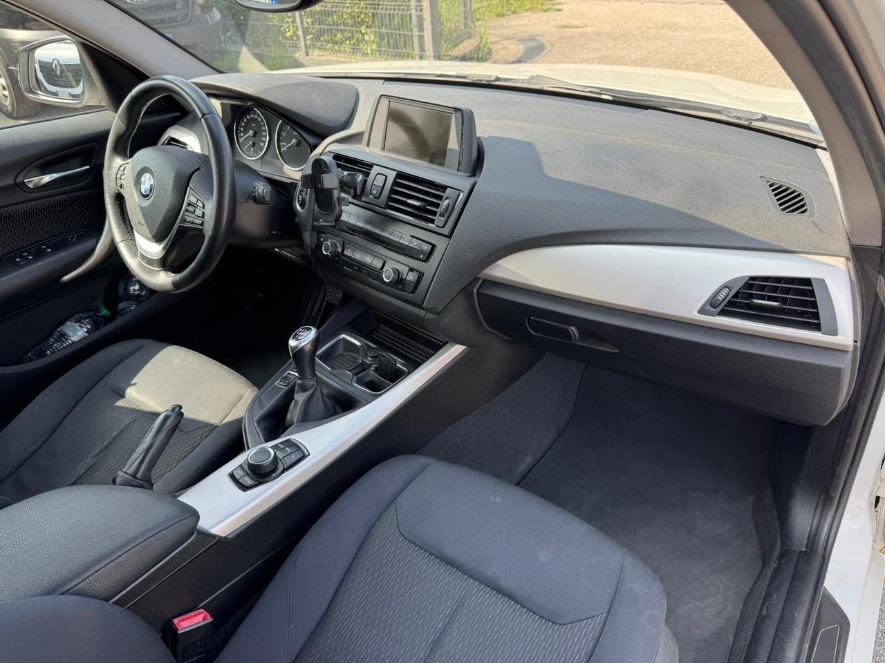 Bmw 116 116i 5p. Urban