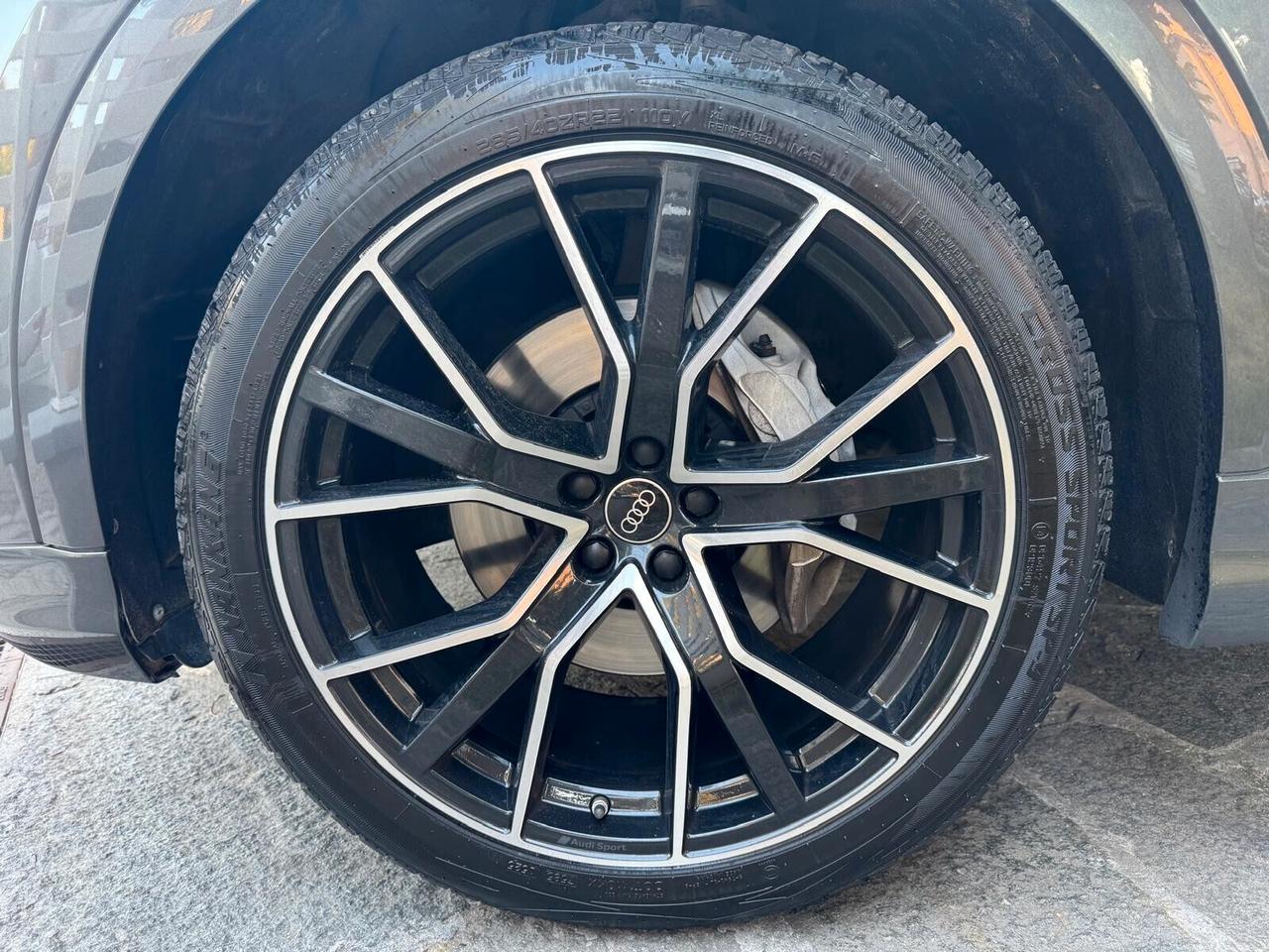 AUDI Q8 55 TFSI QUATTRO TIPTRONIC SPORT 340cv