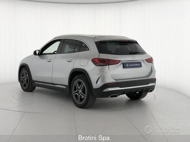 Mercedes-Benz GLA 200 d Automatic Business