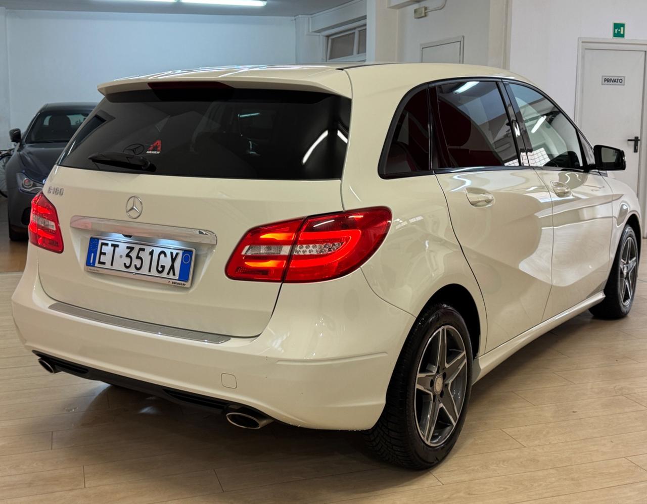 Mercedes-benz B 180 Premium Navi Camera Bluet Vetri Scuri Xeno Led Tagliandi MB