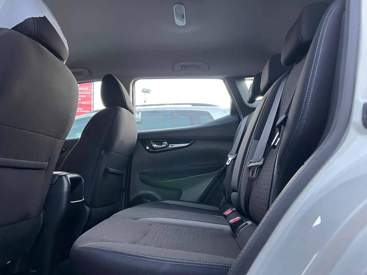 Nissan Qashqai 1.5 dCi 115 CV Business con telecamera posteriore
