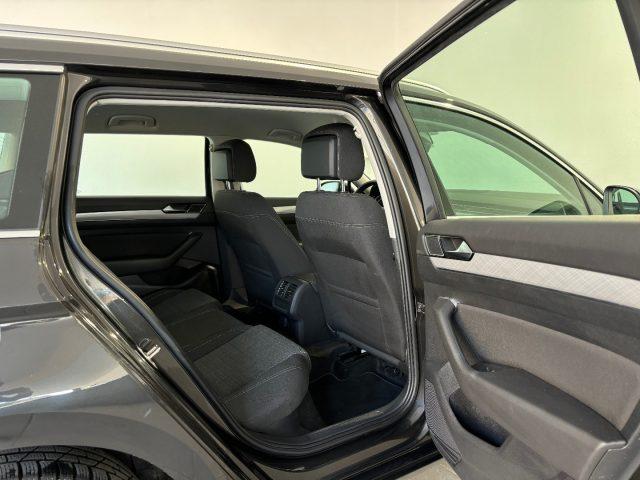 VOLKSWAGEN Passat Variant 2.0 TDI DSG ELEGANCE ---40000km