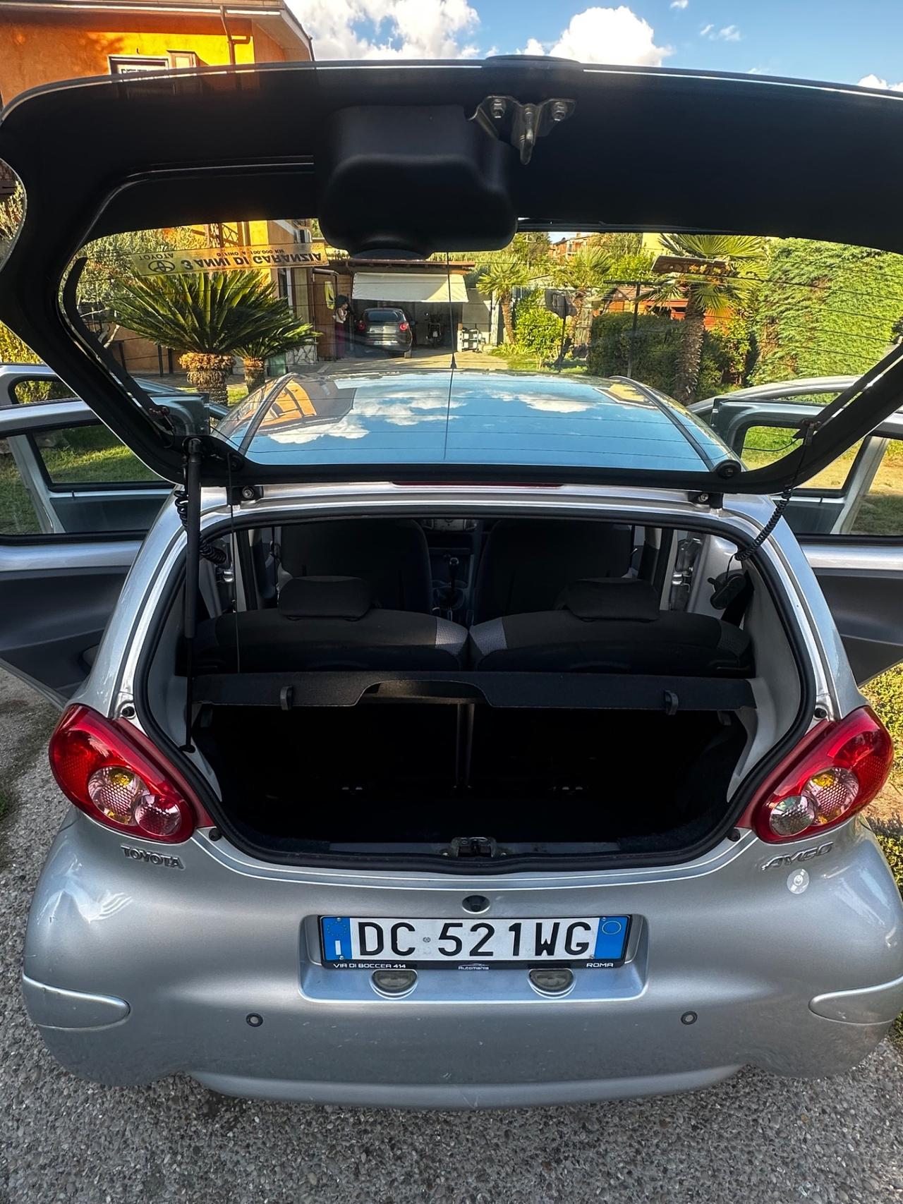 Toyota Aygo 1.0 12V VVT-i 5 porte Sol