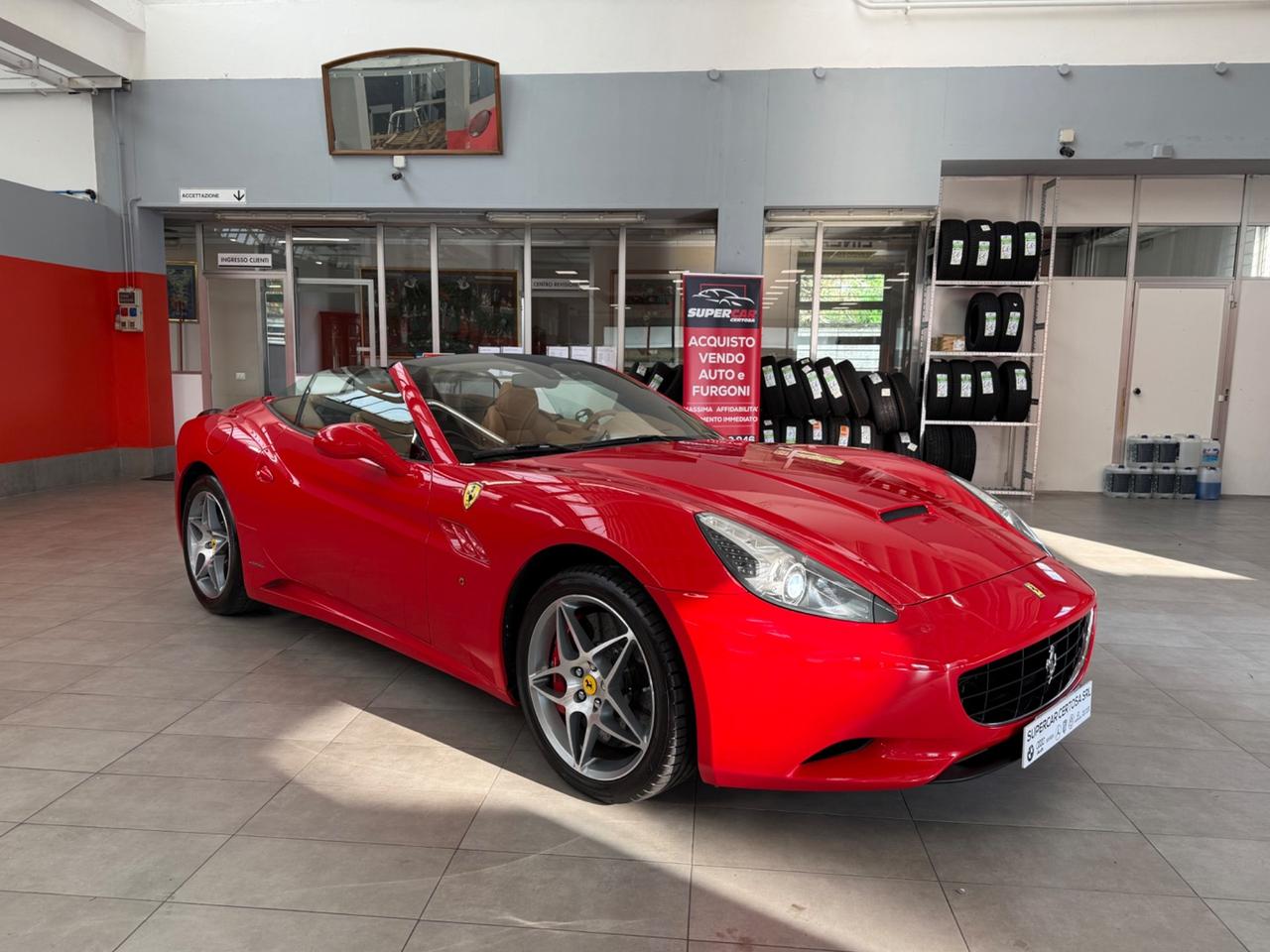 Ferrari California DCT OFFICALE ITALIANA TAGLANDI FERRARI