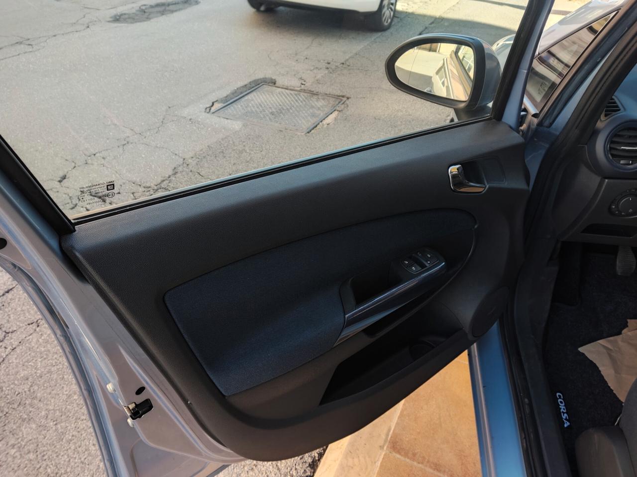 Opel Corsa 1.0 Enjoy