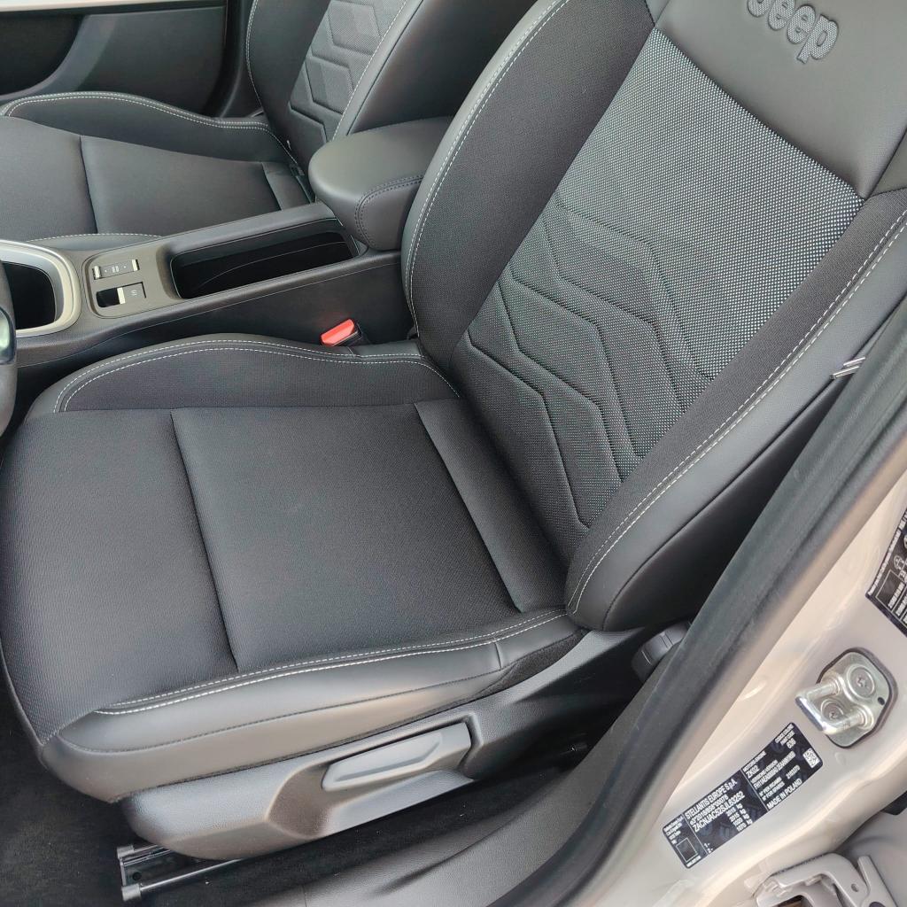 Jeep Avenger full-electric Summit fwd 156cv auto