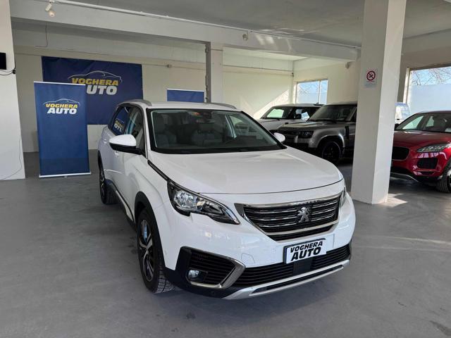 PEUGEOT 5008 BlueHDi 130 S&S Allure