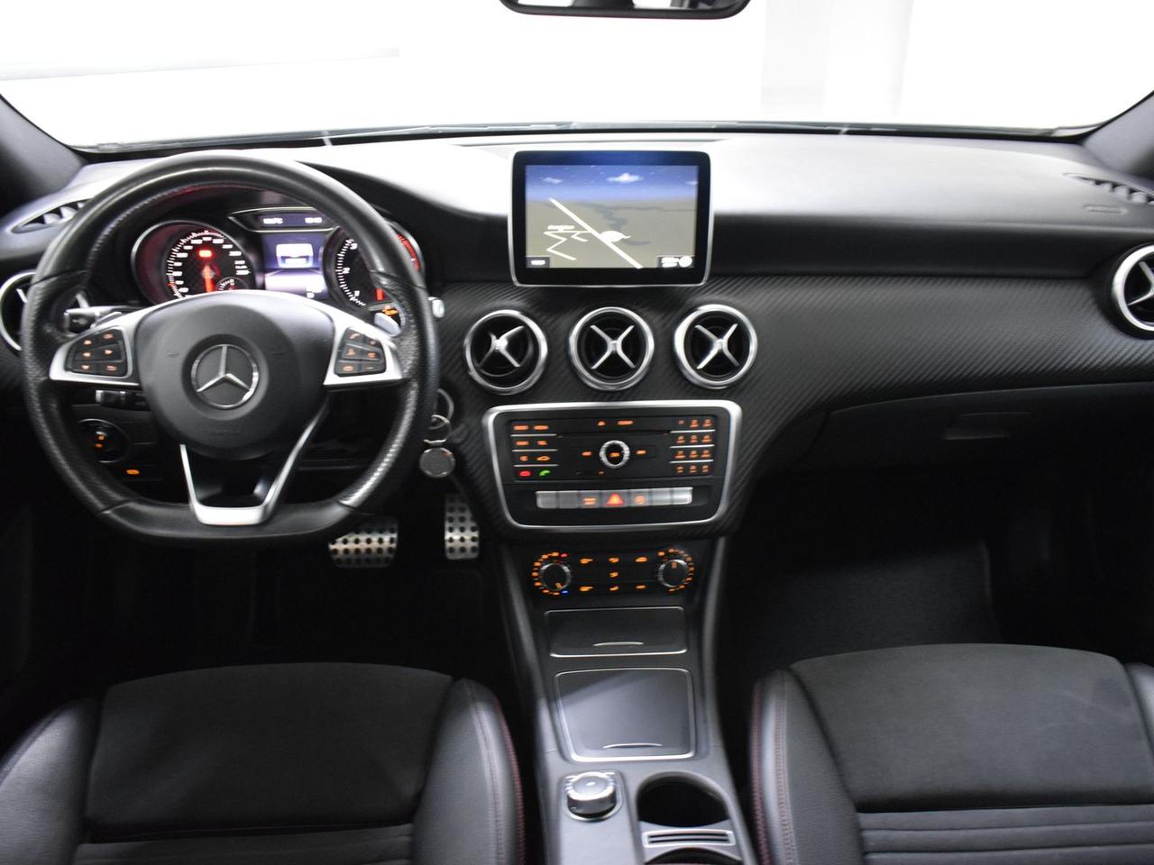 Mercedes-Benz A 200 D Premium