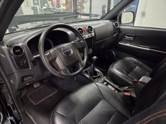 ISUZU D-Max 2.5 TD cat 4WD Pick-up SERVICE ISUZU