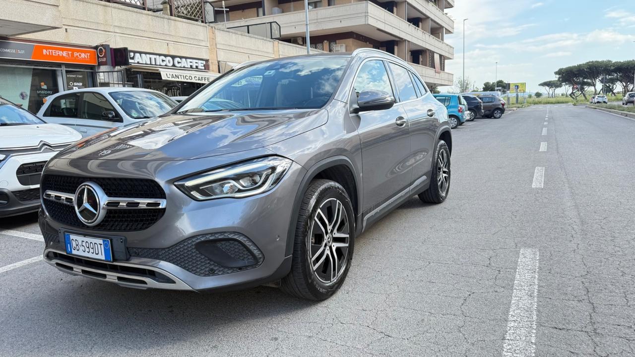 Mercedes-benz GLA 200 GLA 200 d Automatic 4Matic Sport Plus LED NAVI KAMERA PELLE CERCHI 18 PDC BLUETOOTH