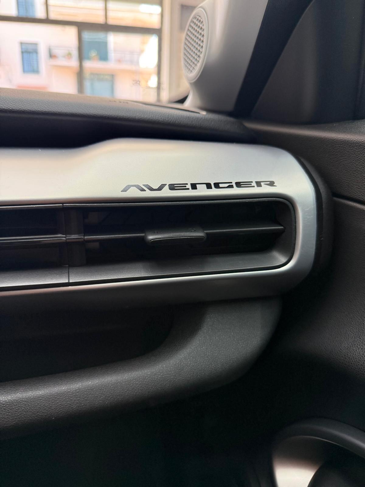 Jeep Avenger 1.2 Turbo 100 CV Summit