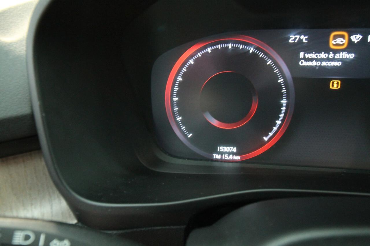 VOLVO XC40 2.0 150 CV D3 GEARTRONIC INCRIPTION