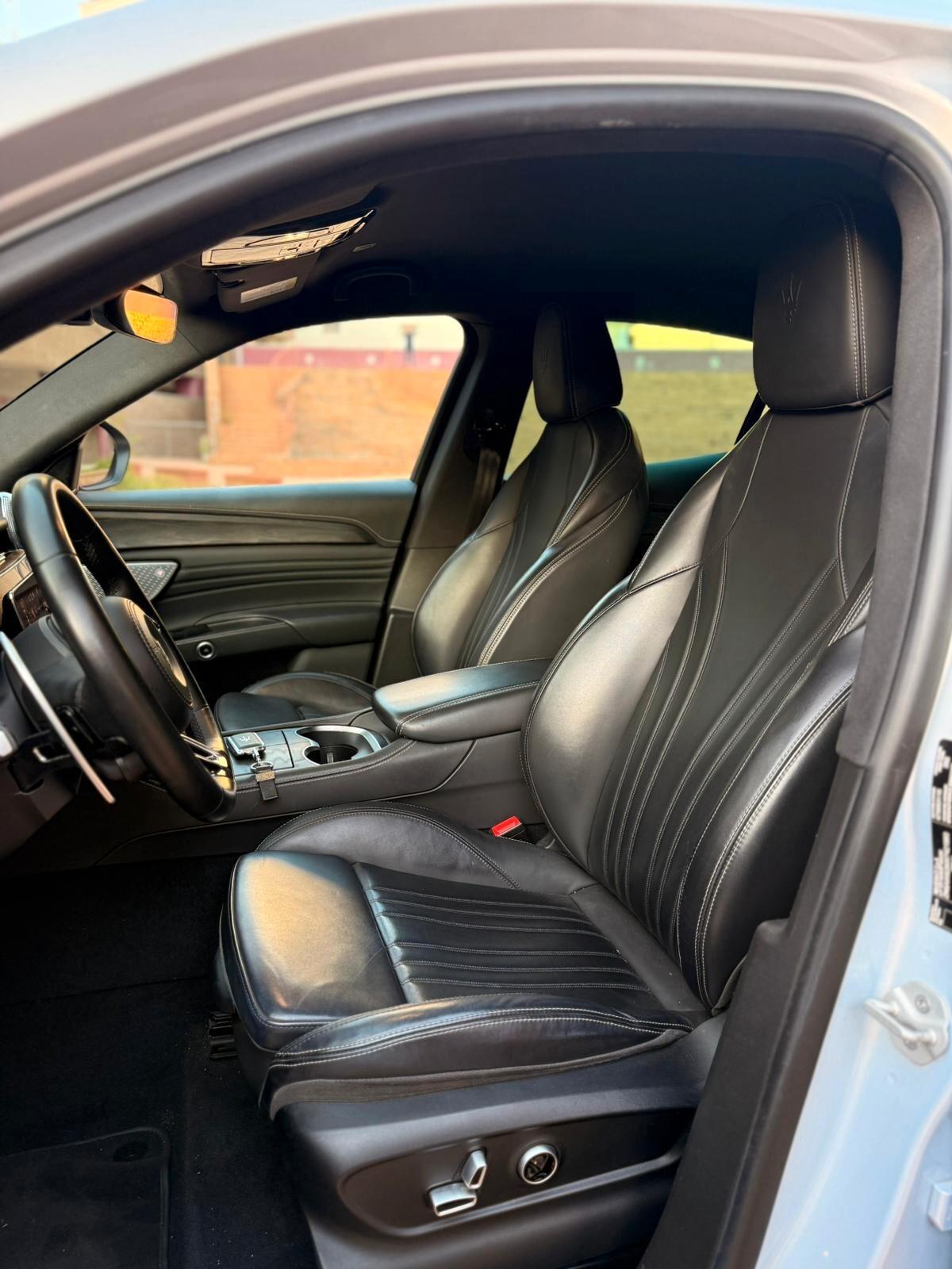 Maserati Grecale MHEV 330 CV AWD Modena