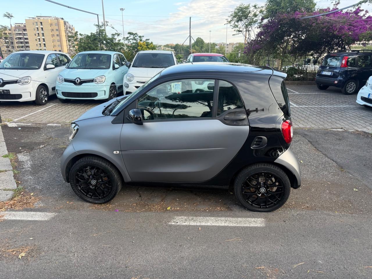 Smart ForTwo 1.0 71cv Coupe C. Automatico Navi motore nuovo