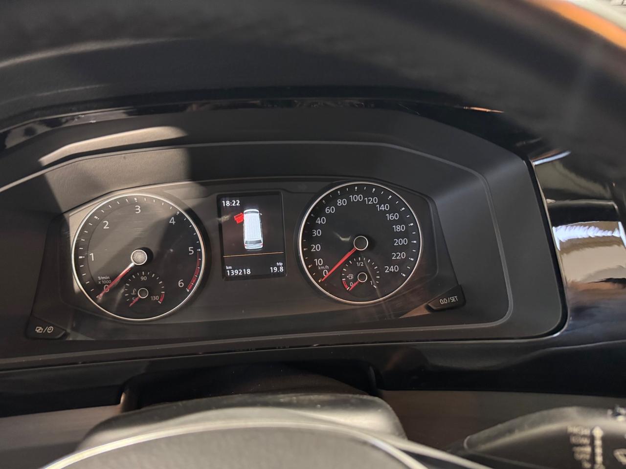 Volkswagen Multivan 2.0 TDI 199CV DSG 4Motion Highline Generation Six