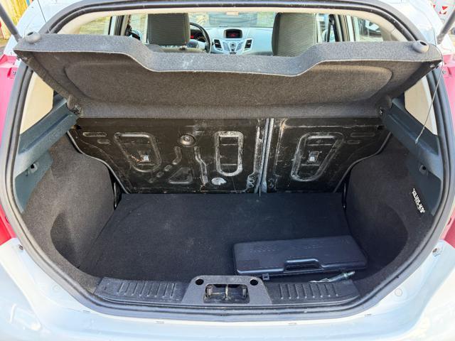 FORD Fiesta + 1.4 5 porte Bz.- GPL