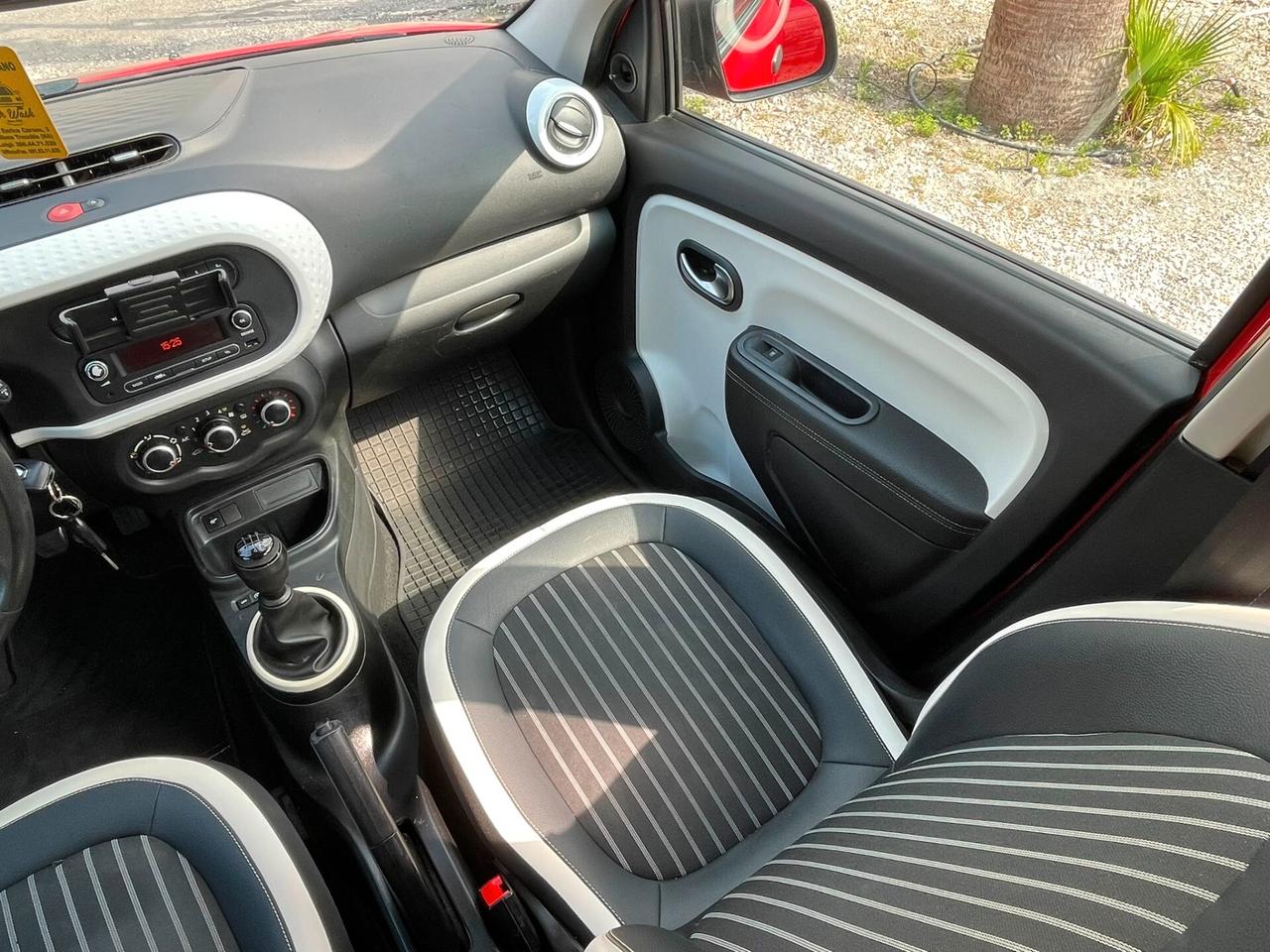 Renault Twingo 1.0 SCe 65 CV Intens