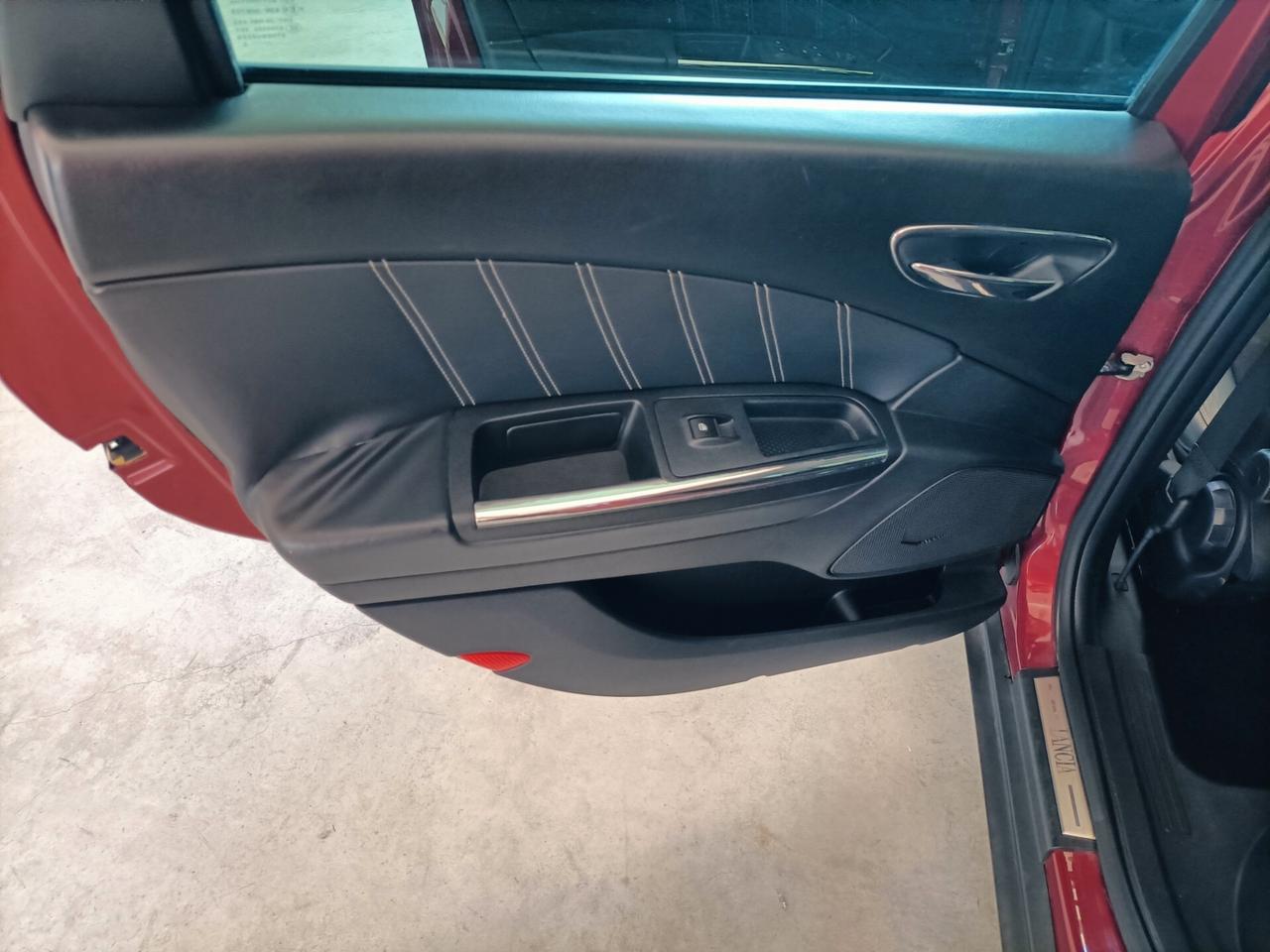 Lancia Delta 1.6 MJT DPF CV 120 Selectronic Platino 06/2010