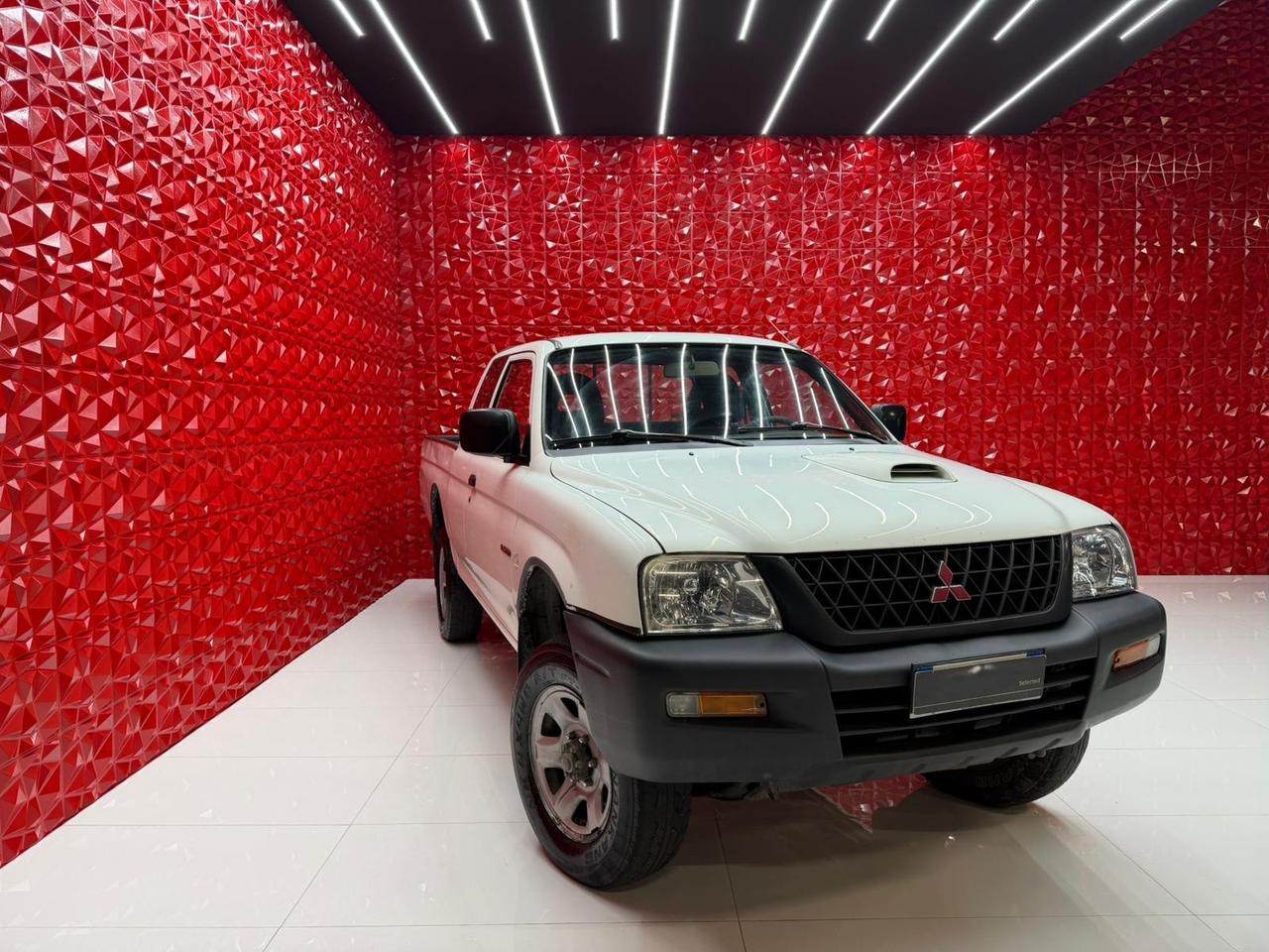 Mitsubishi L200 2.5 TDI 4WD Magnum Club Cab Pick-up