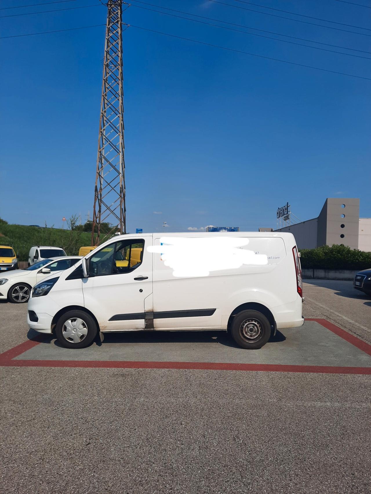 Ford Transit Custom 340 2.0 TDCi 130 PC PR.IVATO Titanium