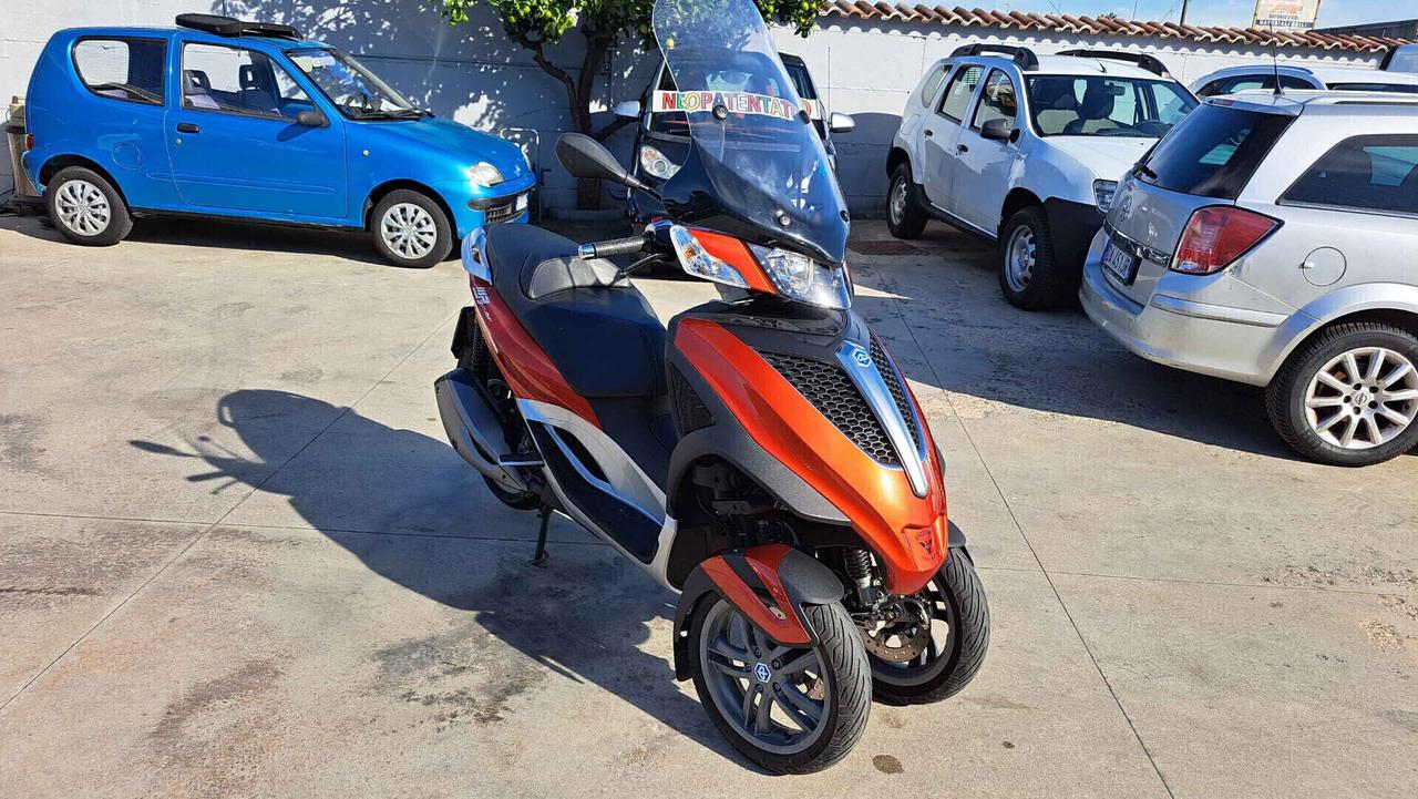 Piaggio MP3 300 YOURBAN...