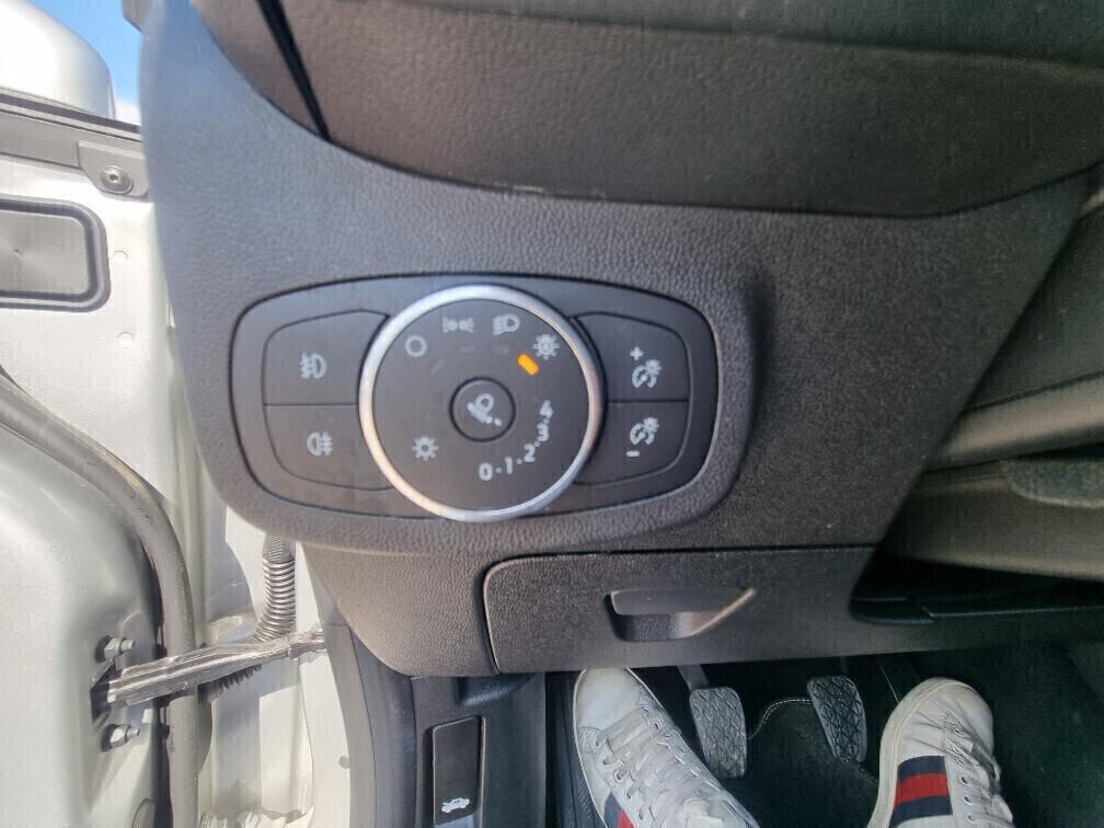 Ford Fiesta 1.5 TDCi 85CV-Vignale.-2018