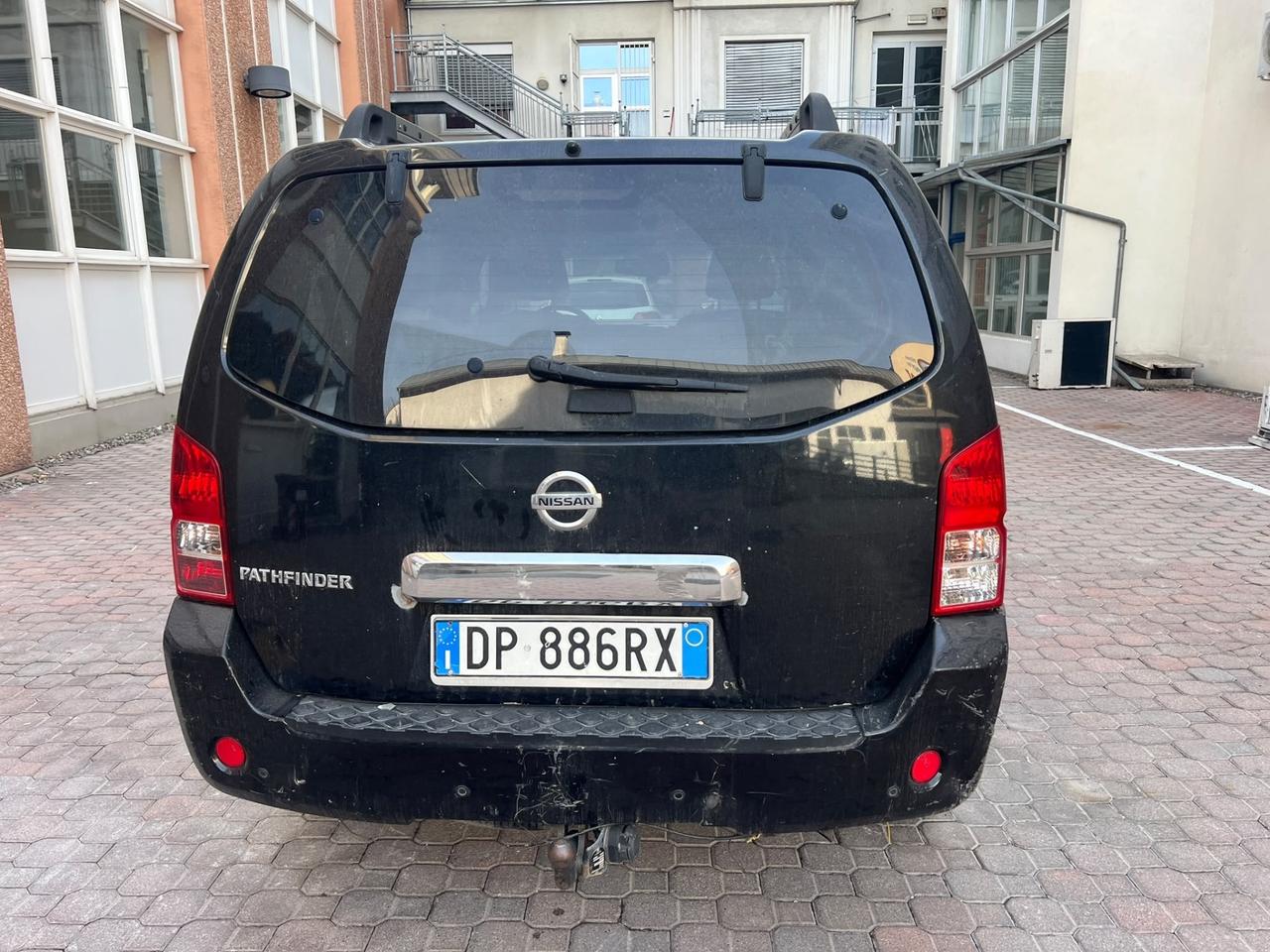 Nissan Pathfinder 2.5 dCi Sport Platinum