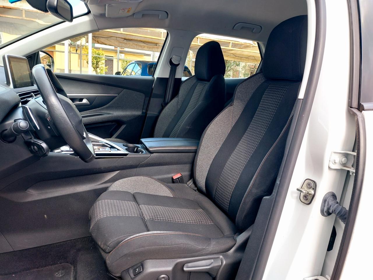 Peugeot 3008 1.5 130CV Business EAT8 Business-2020