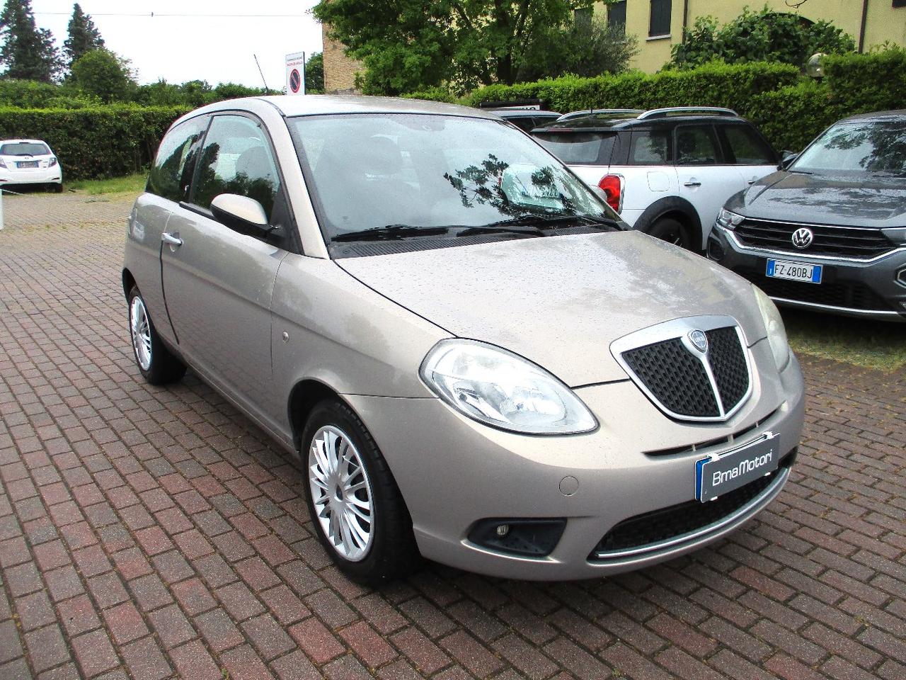 Lancia Ypsilon 3 Porte Ypsilon 1.2 8v Oro Plus OK NEOPAT.