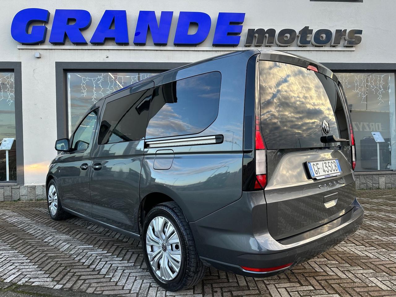 Volkswagen Caddy 2.0 TDI 122 CV DSG Space Maxi