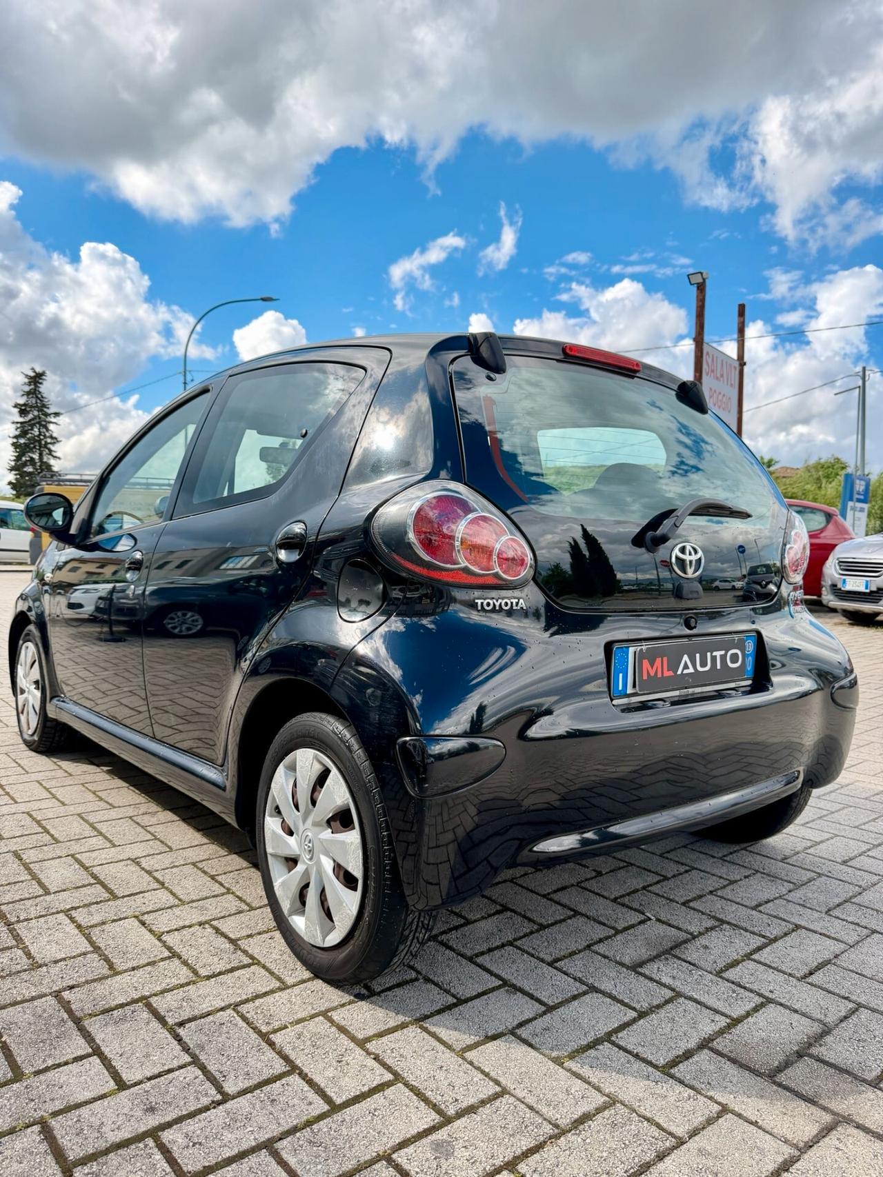 Toyota Aygo 1.0 12V VVT-i 5 porte Lounge Connect