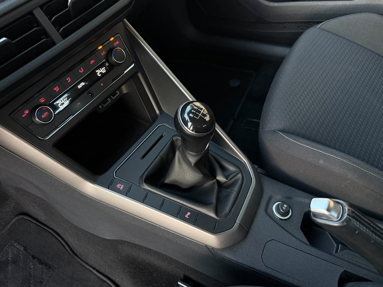 Volkswagen Polo/1.0 75 CV/LED/5 POSTI/CAR PLAY