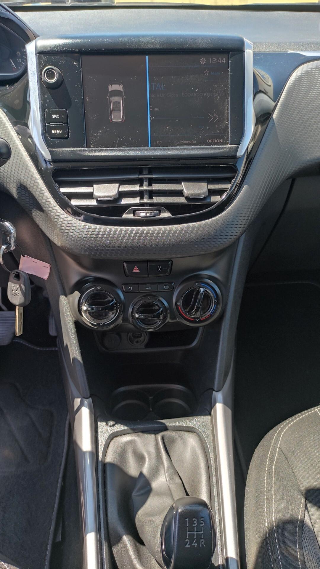 Peugeot 2008 PureTech 82 Allure NEOPATENTATI - 2018