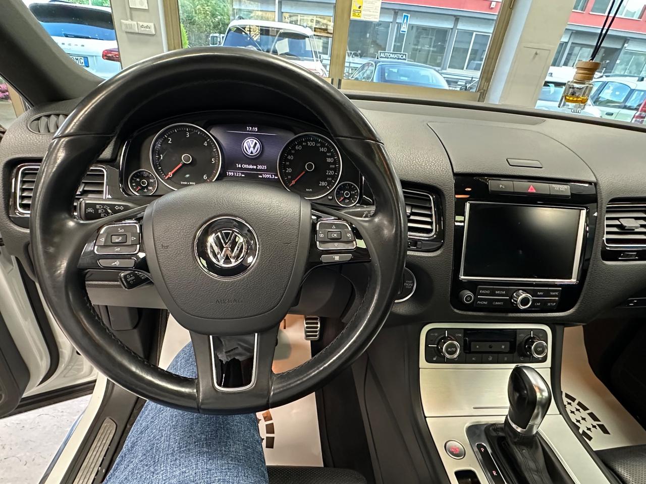 Volkswagen Touareg 3.0 TDI 245 CV tiptronic BlueMotion Techn. Executive