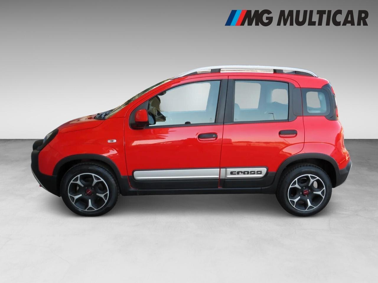 Fiat Panda Cross 1.0 firefly hybrid Cross. km 40.900. tagliandi