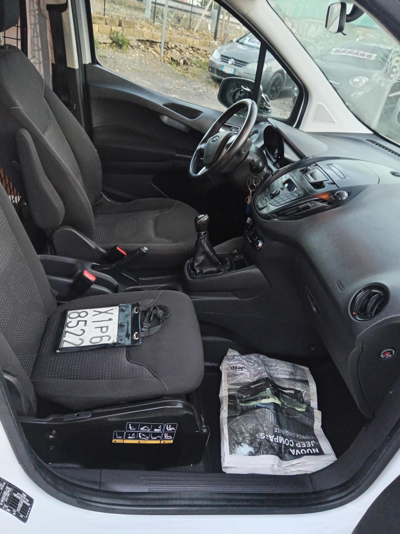 Ford Tourneo Courier 1.5 TDCI 95 CV Plus