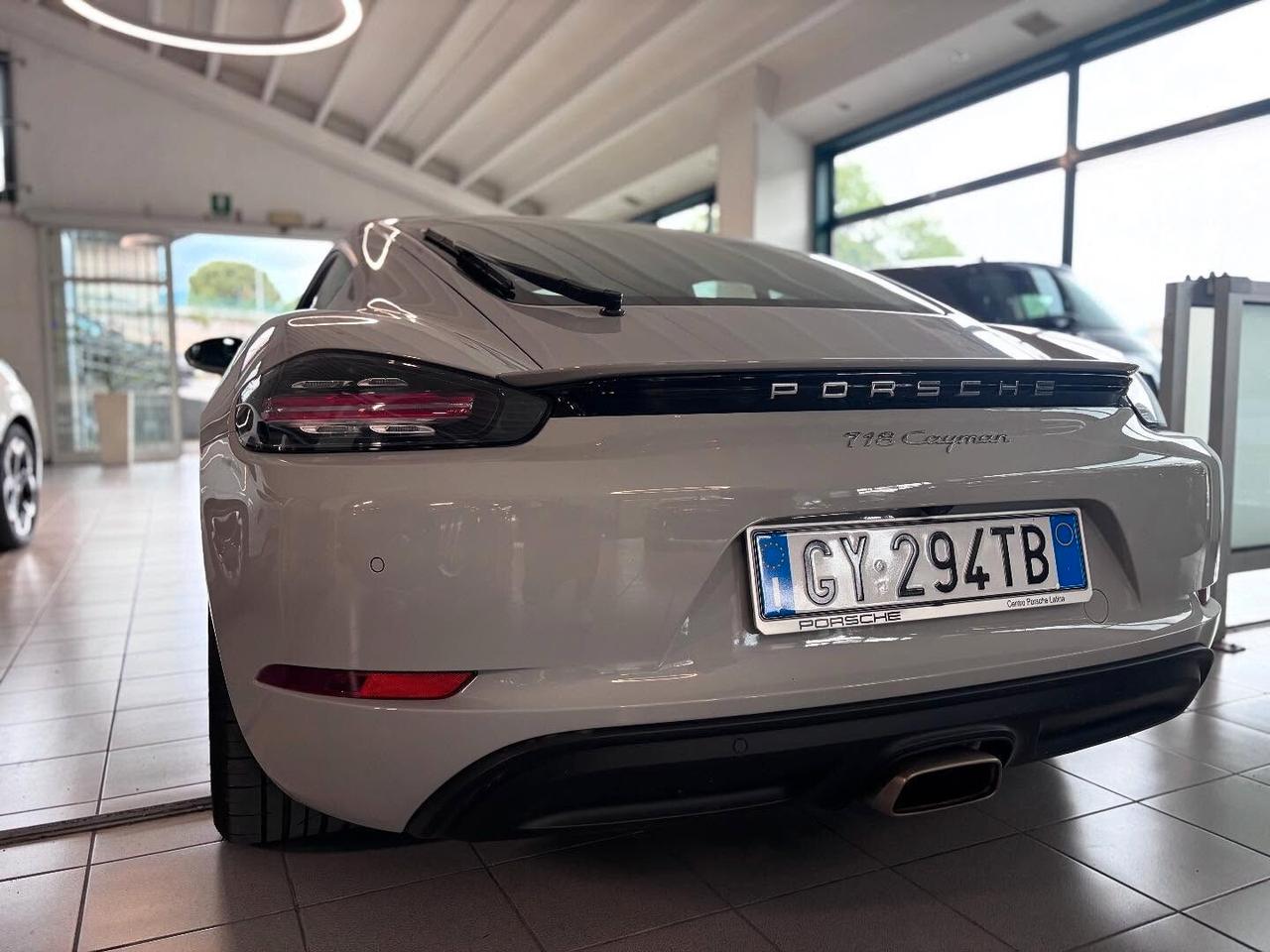 Porsche 718 Spyder Cayman 2.0