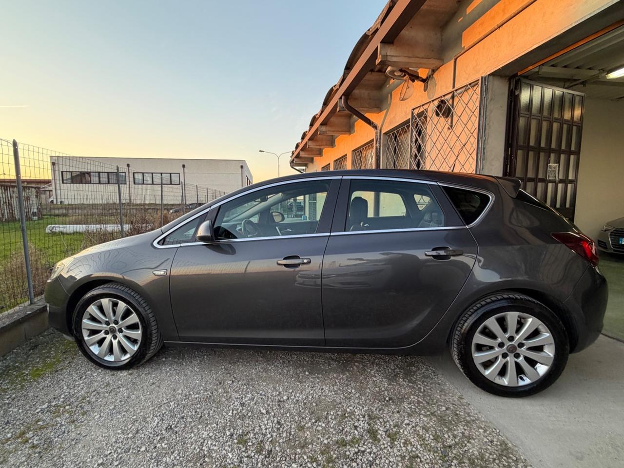 Opel Astra 1.7 CDTI 110CV 5 porte Cosmo